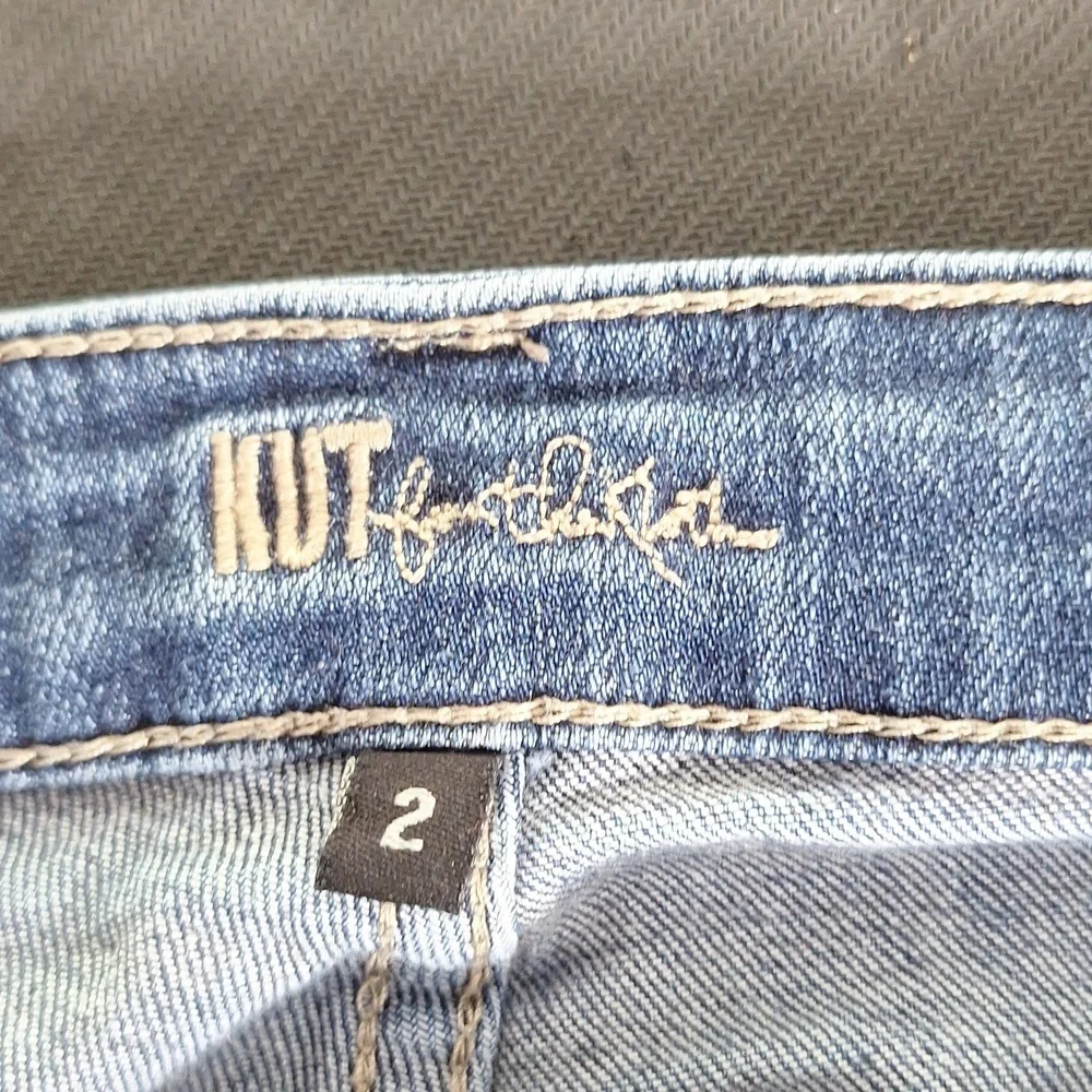 Kut from the Kloth Blue Skinny Jeans Distressed